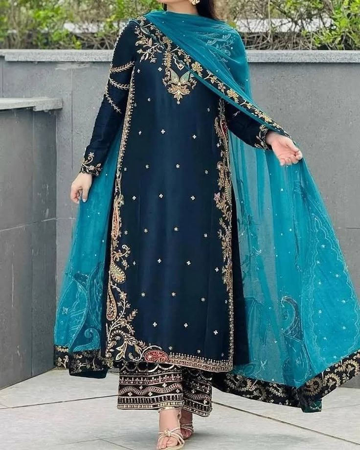Dapka Handwork Suits